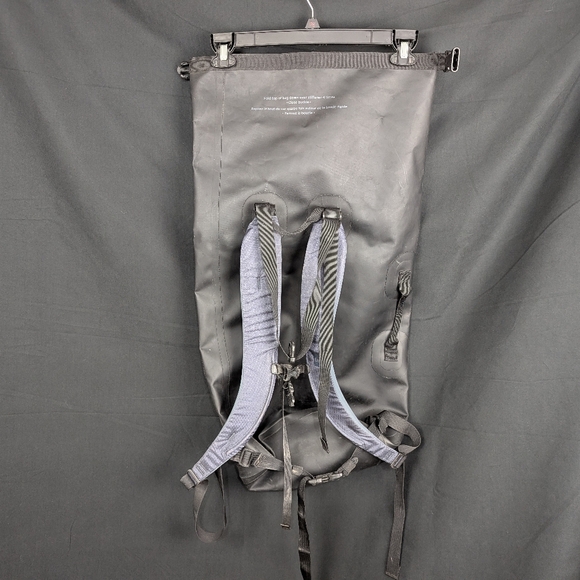 Mountain Equipment Coop Black Waterproof Roll-Top Backpack Portage Kayak - Picture 2 of 2